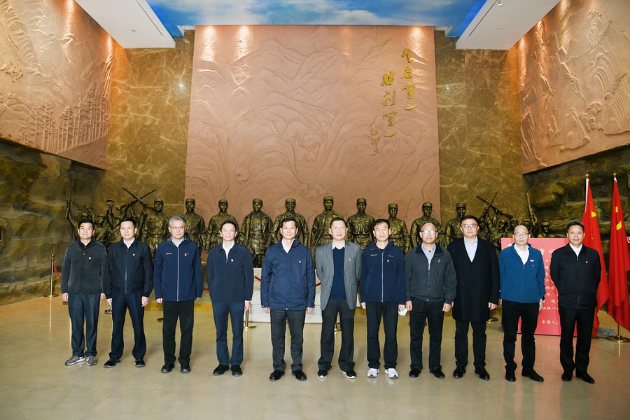 领悟中原突围精神 汲取前进智慧力量