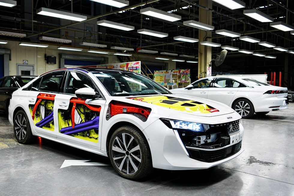 【视觉东风】“五星”品质这样炼成－探访神龙公司武汉工厂焊装分厂