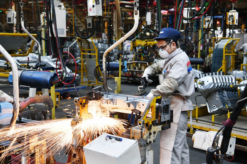 【视觉东风】“五星”品质这样炼成－探访神龙公司武汉工厂焊装分厂