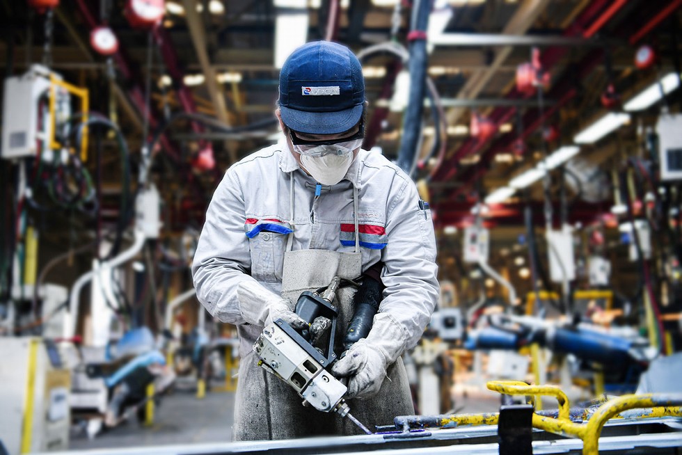 【视觉东风】“五星”品质这样炼成－探访神龙公司武汉工厂焊装分厂