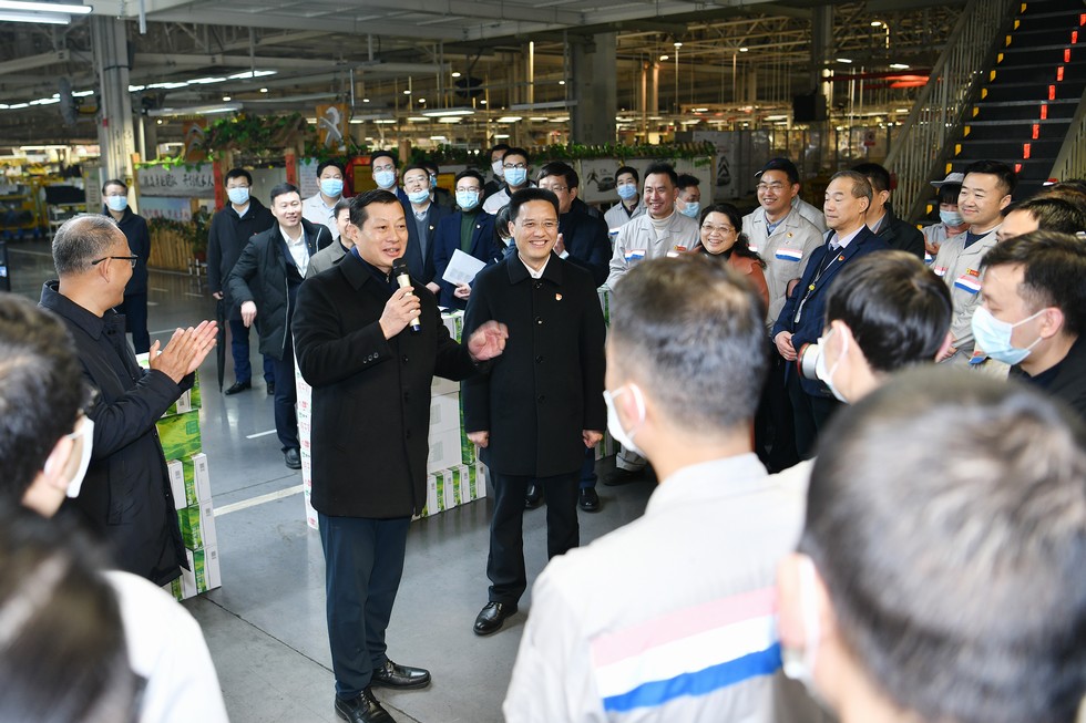 竺延风:神龙公司“要一月更比一月好”