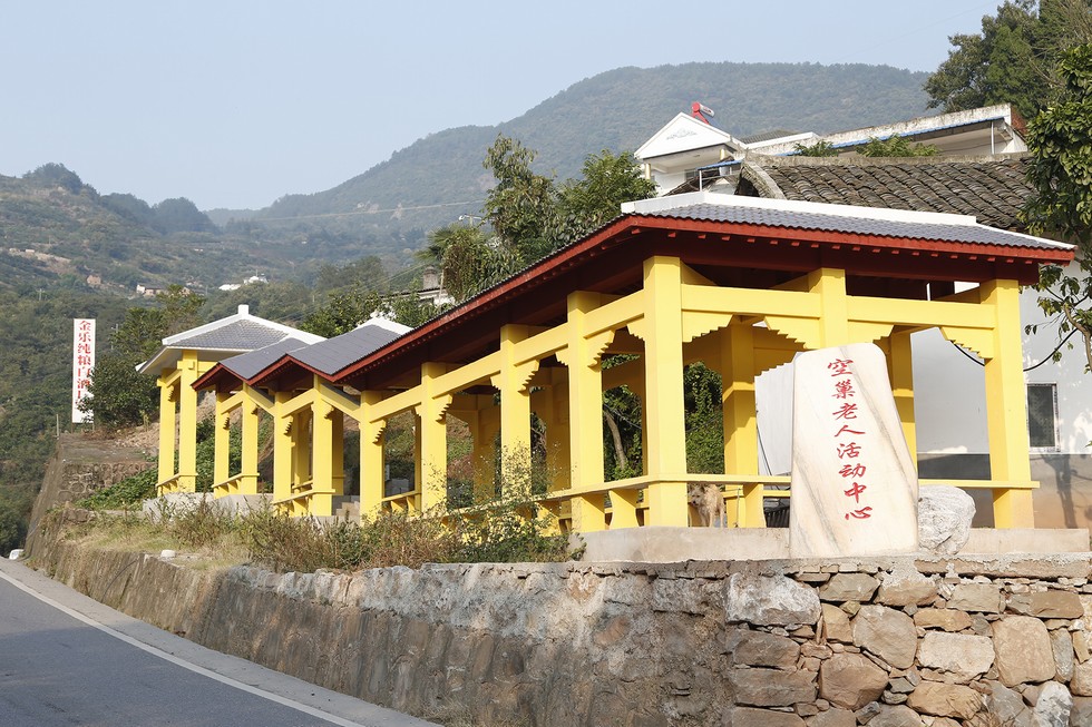 照片告诉你 脱贫东风暖