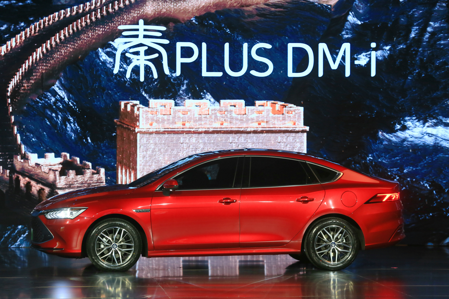 售价10.58万-14.58万元, “燃油轿车颠覆者”秦PLUS DM-i震撼上市