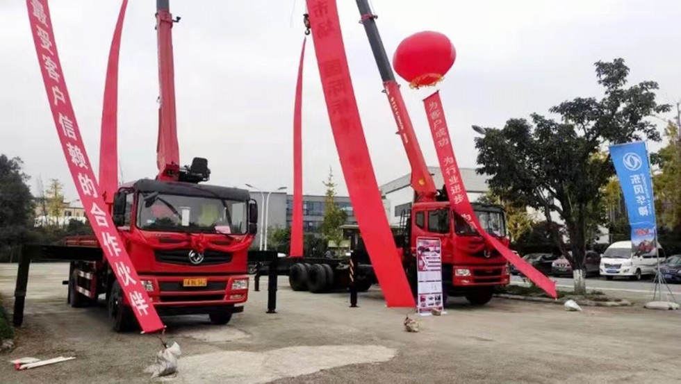 翻山越岭后 快马更扬鞭