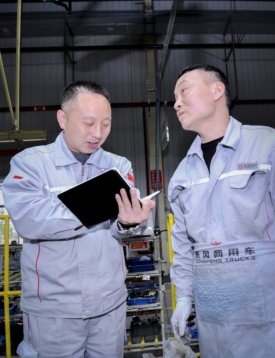 ​​​【东风工匠】装调大王王建清