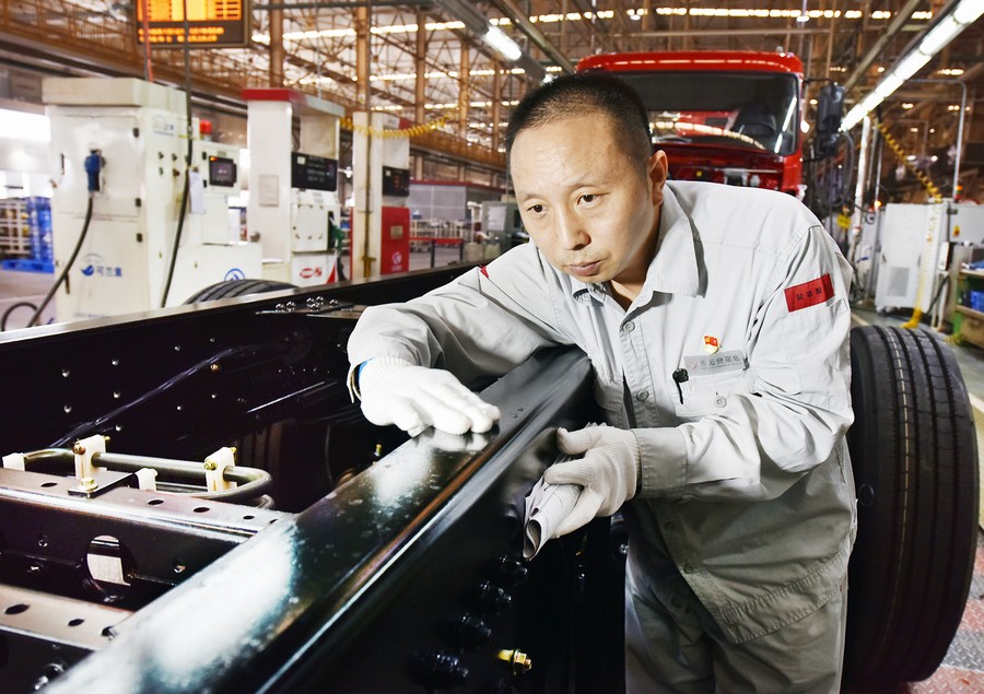 ​​​【东风工匠】装调大王王建清