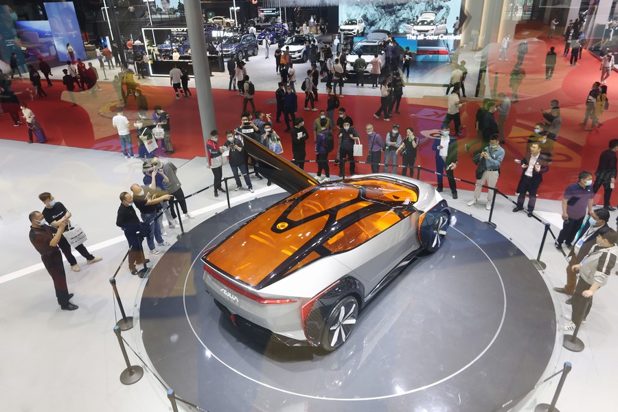 科技感爆棚 东风展台带你穿越未来