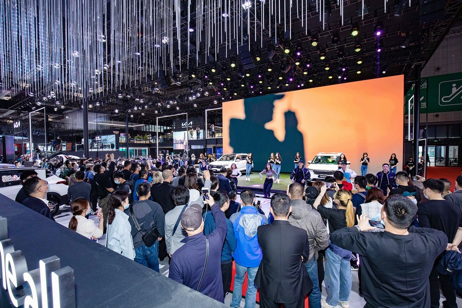 科技感爆棚 东风展台带你穿越未来