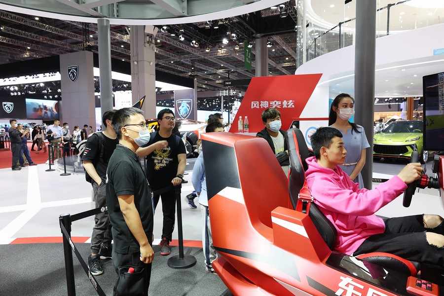 科技感爆棚 东风展台带你穿越未来