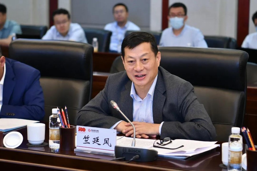 东风公司与襄阳市举行高层会谈