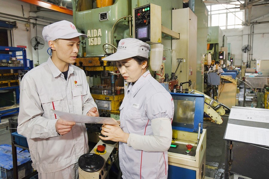 【我是党员 我在东风】万敏：“巾帼班”的男班长