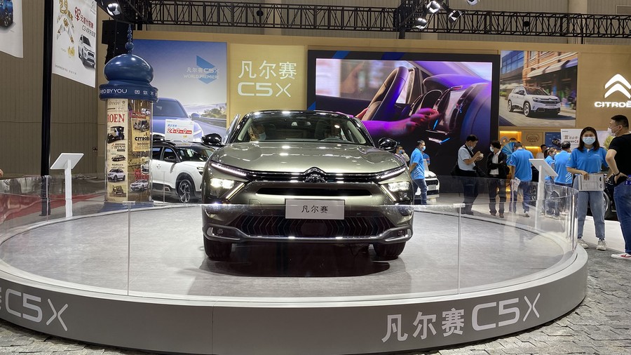 凡尔赛C5 X武汉首秀