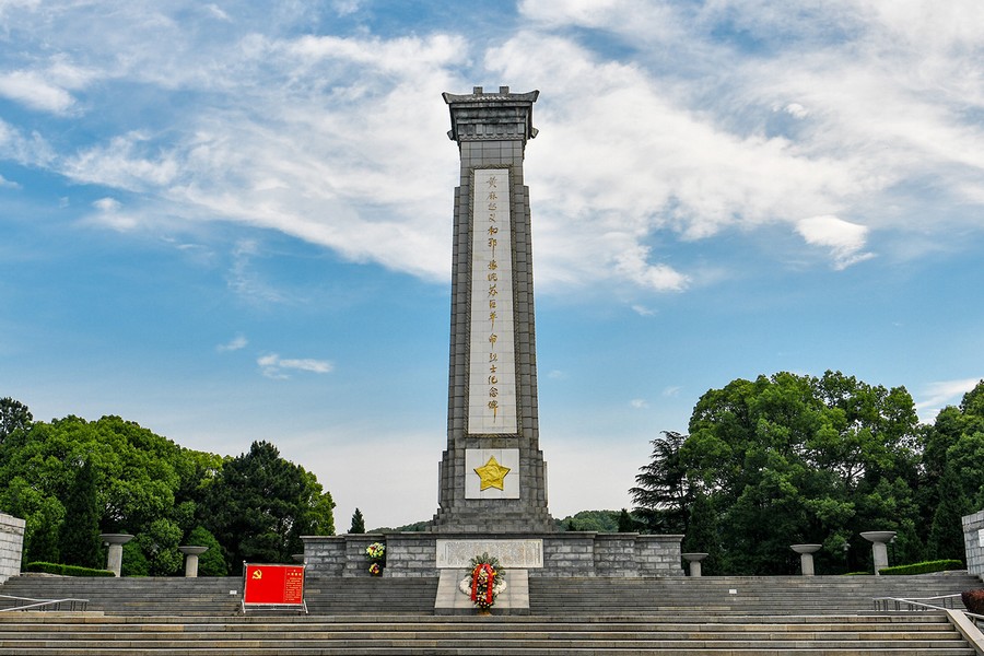 朴诚勇毅 不胜不休－东风公司领导班子党史学习教育专题读书班侧记