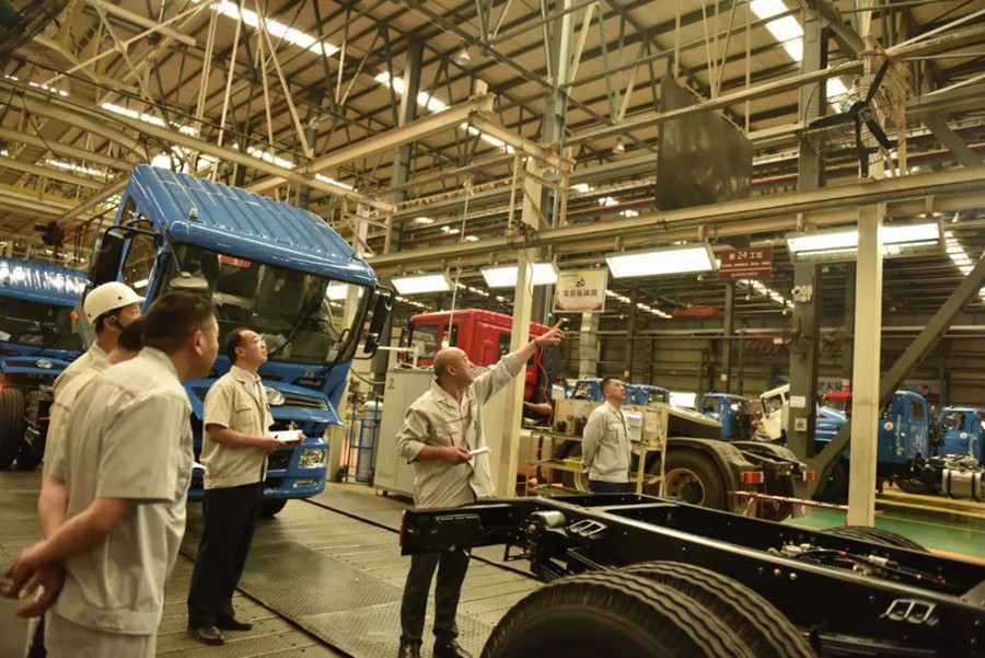 为客户做好服务 为群众办好实事