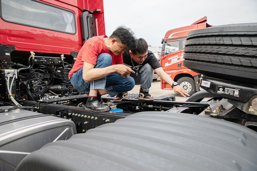 主动出击拓市场 全力以赴为“打赢”