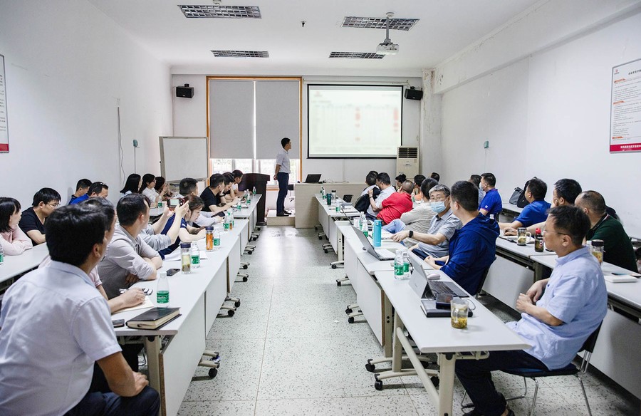 主动出击拓市场 全力以赴为“打赢”