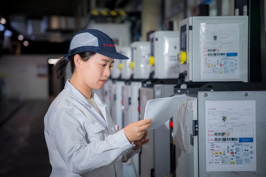 激流勇进 砥砺前行十八载 共创共享 乘风破浪再扬帆