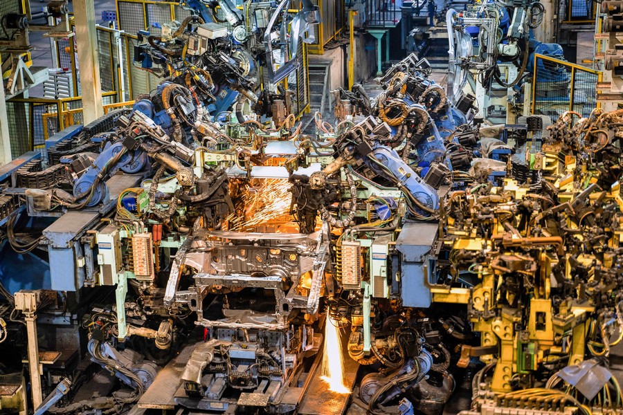 激流勇进 砥砺前行十八载 共创共享 乘风破浪再扬帆