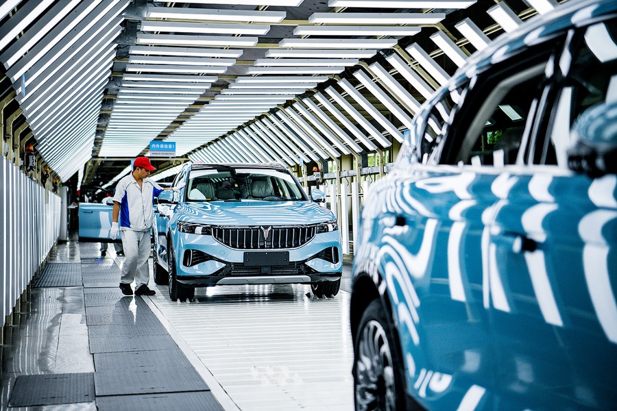 ​【高温下的坚守 奋斗者的姿态】岚图战高温 为首批交付全力以赴