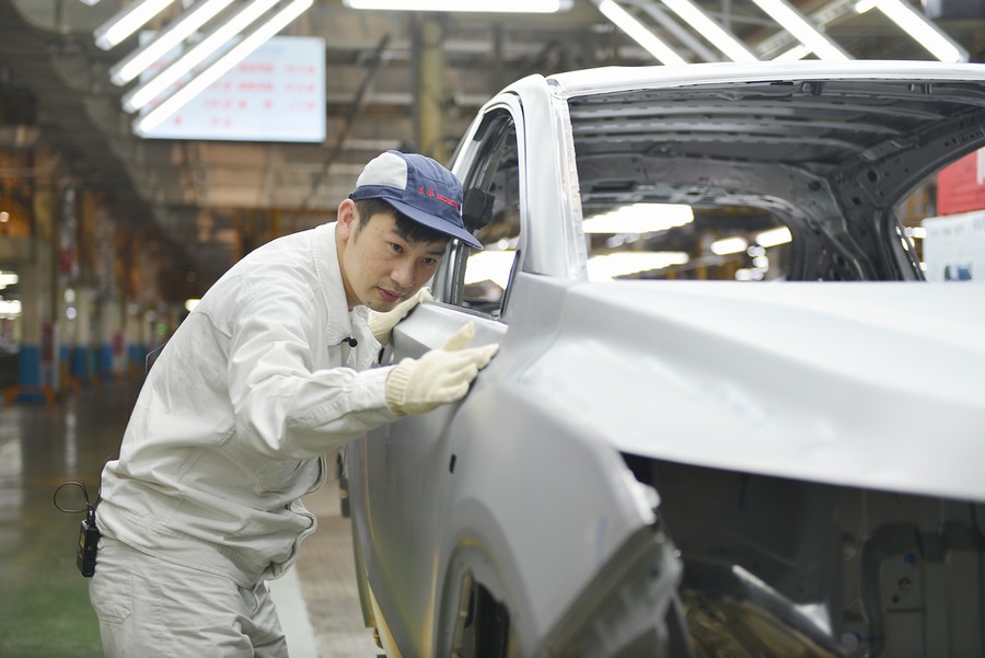 ​​​​​​​​​​​​【我是党员 我在东风】代小波：像打造工艺品一样打造白车身