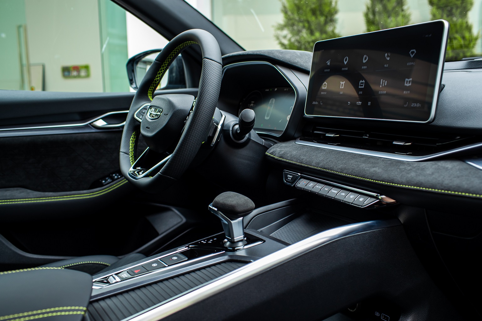 科技致敬文明,吉利汽车联合三星堆博物馆推出“星火计划”