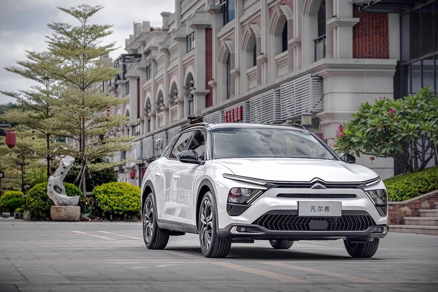 东风雪铁龙凡尔赛C5 X上市，累计定单已达12251辆