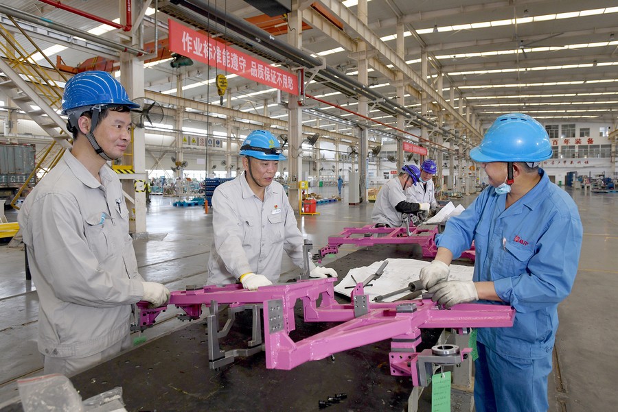 ​​​​​​​​​​​​​​​​​【我是党员 我在东风】刘军荣：技能人才队伍的“