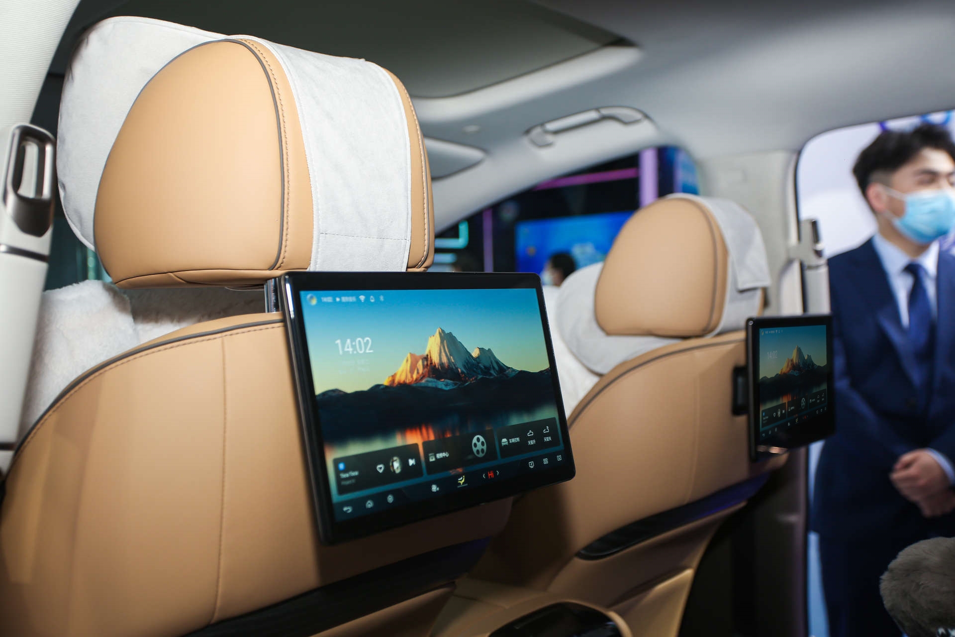 腾势D9亮相世界互联网大会，助力建设人-车-社会-生活智慧出行生态