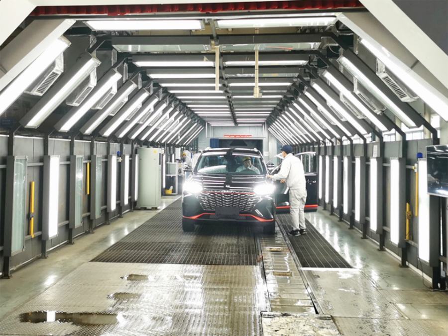 “虎力”全开迎头干 “虎劲”十足跃新程