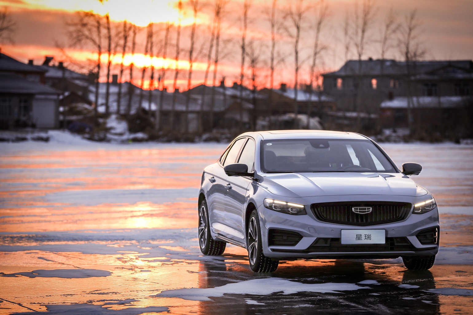 吉利汽车1月销量146380辆，新能源创新高