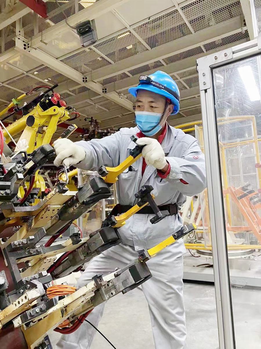 东风设备团队春节假期坚守客户现场，圆满完成项目任务