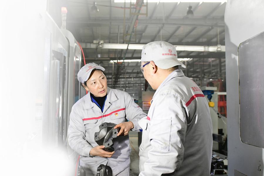 走进东风底盘传动轴工厂武梅创新工作室