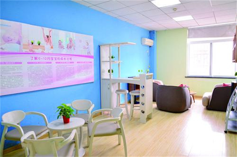 柔肩担使命 巾帼绽芳华