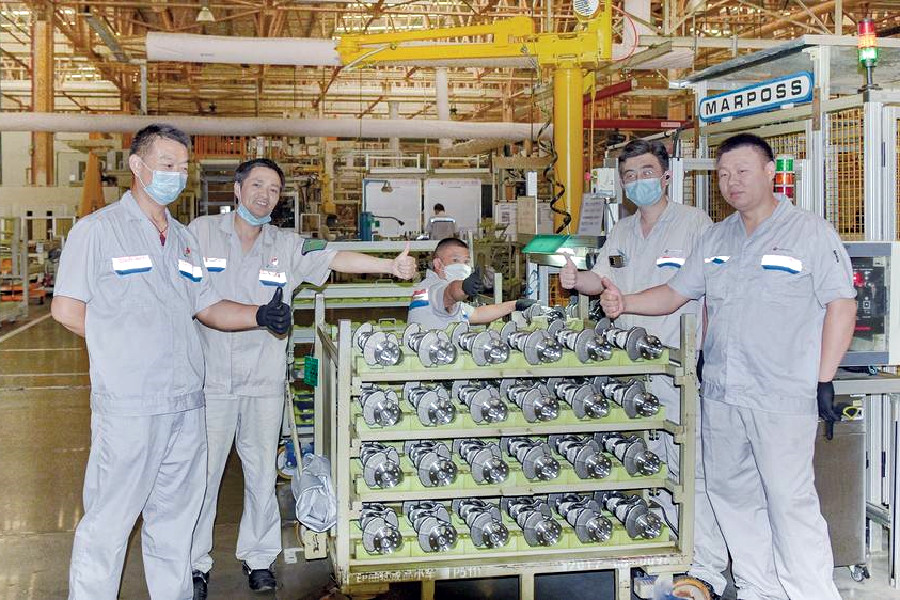 神龙公司襄阳工厂：3万件出口法国曲轴完成生产
