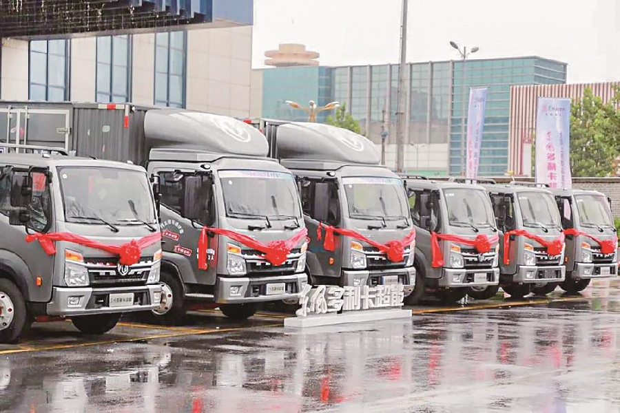 做“行商” 拓市场