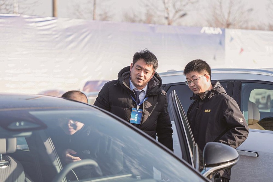 天山脚下 每单必争