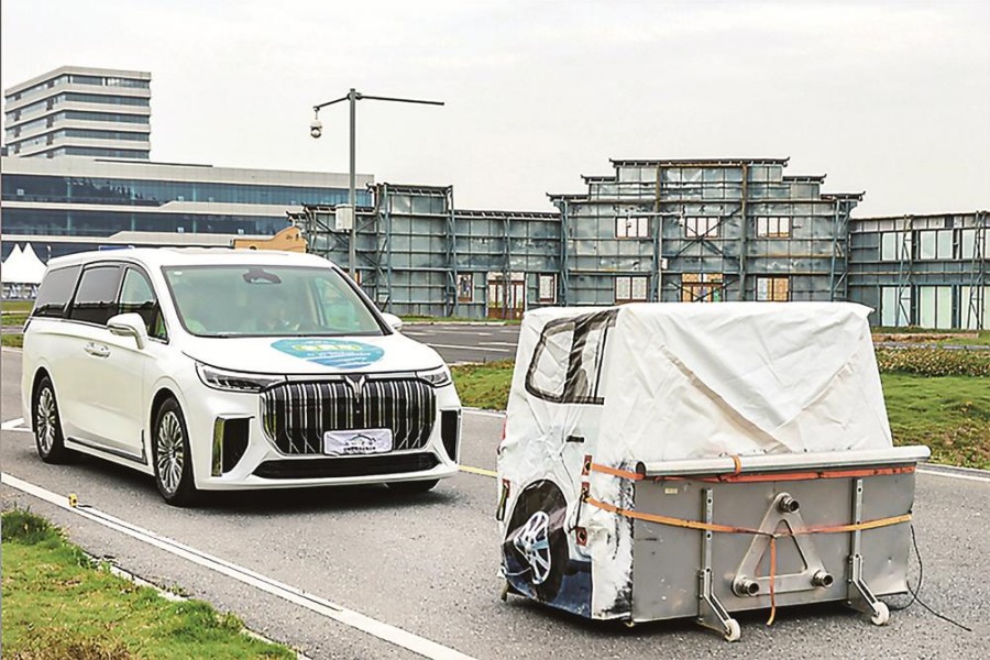 岚图梦想家获2023全国智能驾驶测试赛优胜奖