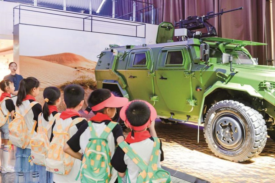 东风鸿泰“向日葵课堂”十年润梦