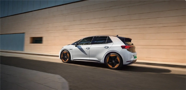 上汽大众纯电动汽车ID.3,7月订单过万,硬核实力谁能拒绝?