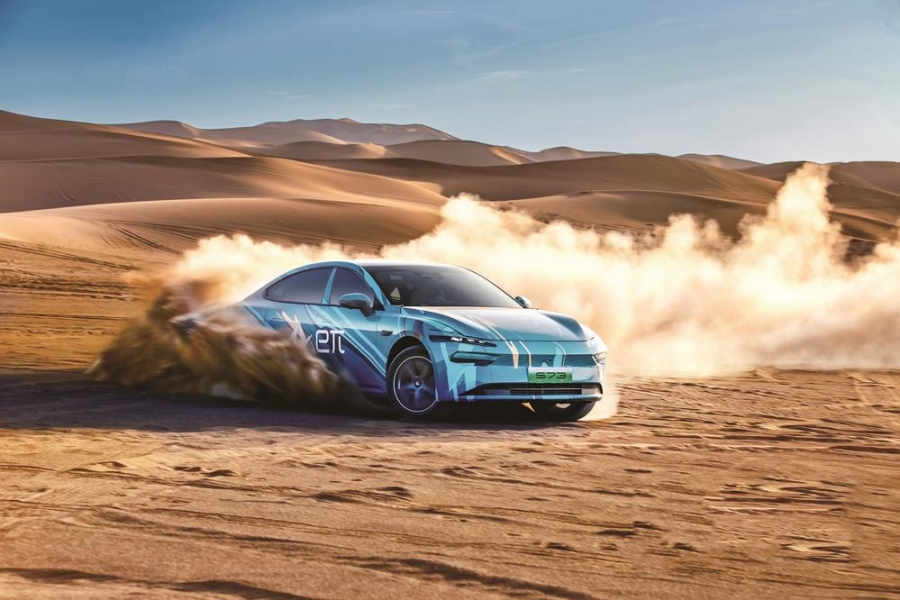 东风eπ品牌旗下首款车型接受“烤”验