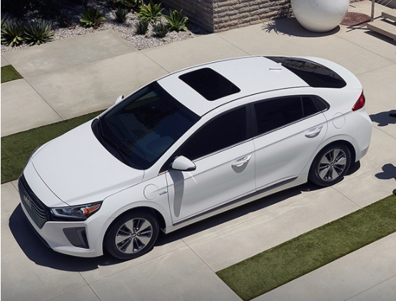 2018现代Ioniq插电式混合动力车