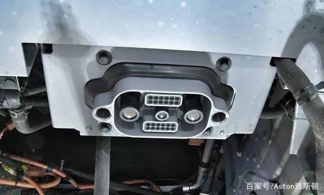 从一辆10万公里蔚来ES8拆解，看纯电动汽车的高压电安全设计