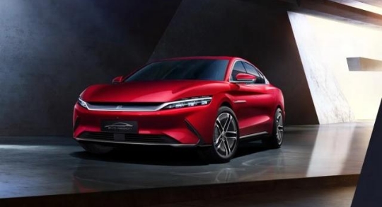 电动汽车正在突破里程焦虑的前夜，有望在3年内实现行业突破