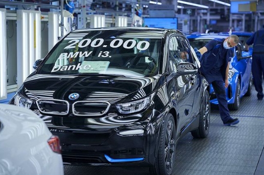 第20万台宝马i3下线全球最畅销紧凑型高档电动车