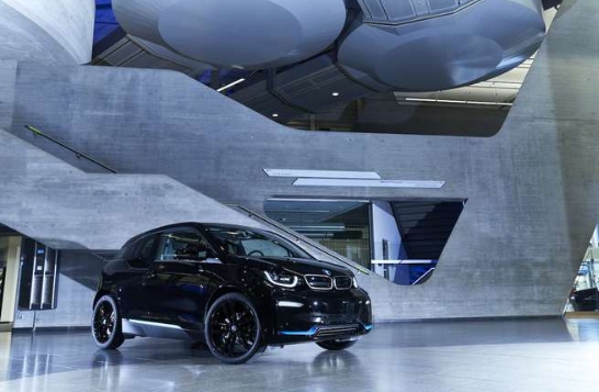 第20万台宝马i3下线全球最畅销紧凑型高档电动车