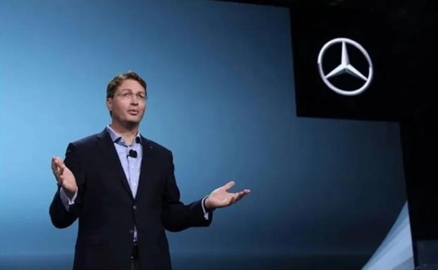 电动汽车引发行业瘦身，奔驰母公司戴姆勒从机械制造转型软件服务