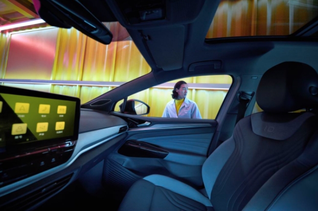 ID.4CROZZ亮相广州车展一款来自未来的智能电动汽车