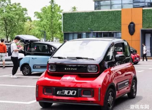 微型电动汽车哪款好？这款座驾来自未来，年轻人认可