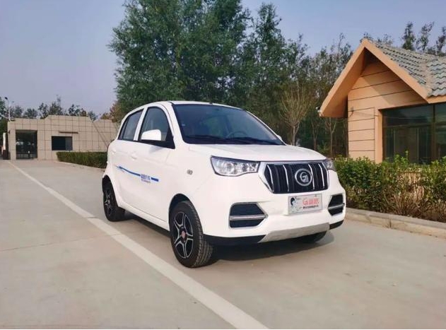 最高时速50km&h，搭载72V电瓶，豪华老年代步电动车来了