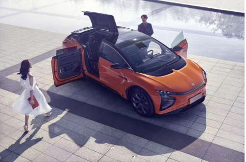 从汽车大国到汽车强国，电动汽车弯道超车可行吗？